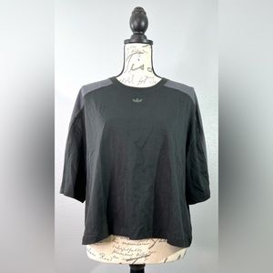 ADIDAS CROPPED SHORT SLEEVE TEE WOMEN’S NWT HF2128 SIZE LARGE